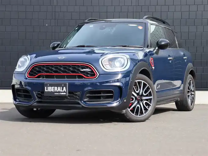 新着情報“ＭＩＮＩジョンクーパーワークス クロスオーバー”2019年式ラピスラグジュアリーブルー入荷しました！