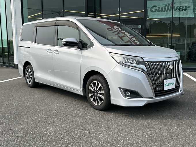 新着情報“エスクァイアGi”2019年式シルバーM入荷しました！