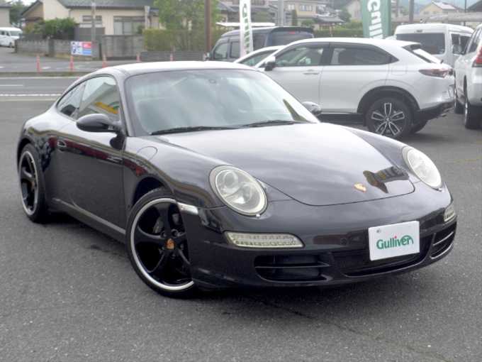 新着情報“９１１カレラ”2004年式バサルトブラックメタリック入荷しました！