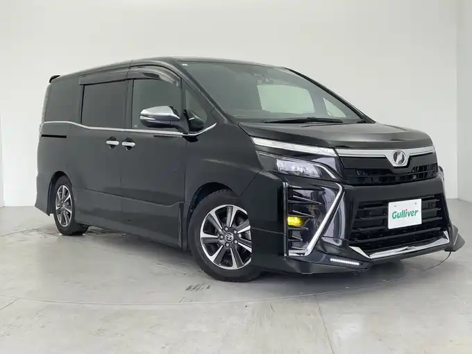 新着情報“ヴォクシーZS 煌Ⅱ”2019年式ブラック入荷しました！