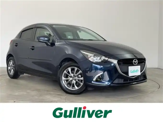 新着情報“デミオ13Sツーリング”2017年式ディープクリスタルブルーマイカ入荷しました！