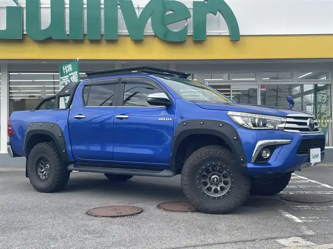 新着情報“ハイラックスZ”2018年式ネビュラブルーM入荷しました！