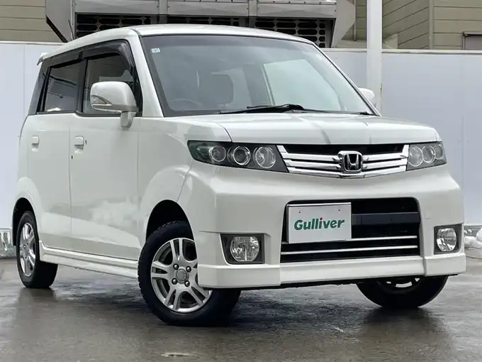 新着情報“ゼストスパークW”2011年式プレミアムホワイトパール入荷しました！