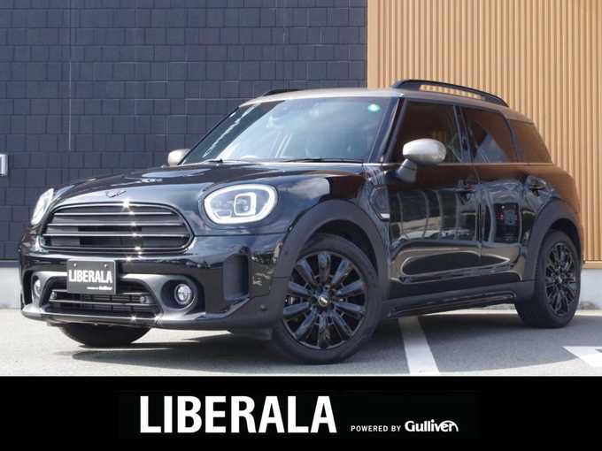 新着情報“ＭＩＮＩクロスオーバー・ボードウォーク・エディション”2021年式黒入荷しました！