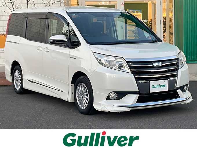 新着情報“ノアハイブリッドG”2014年式ホワイトパールクリスタルシャイン入荷しました！