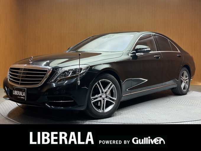 新着情報“ＳクラスS300h”2016年式オブシディアンブラック入荷しました！