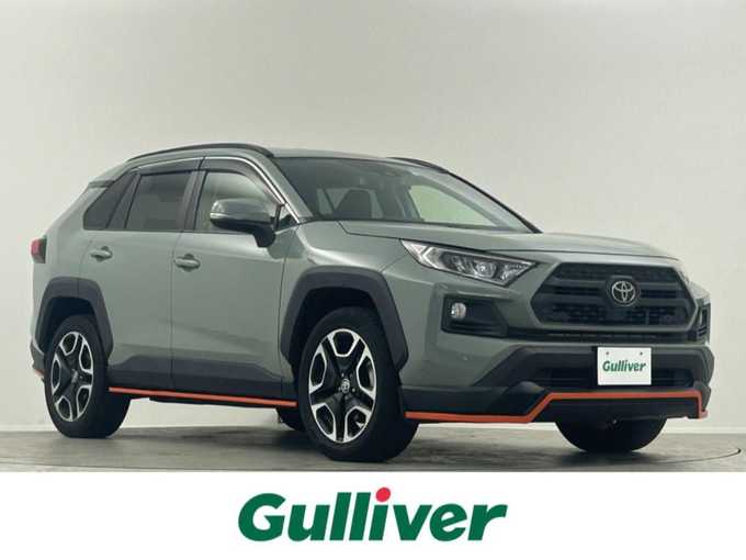 新着情報“ＲＡＶ４アドベンチャー”2020年式アーバンカーキ入荷しました！