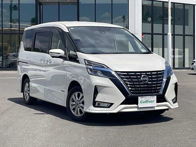 新着情報“セレナハイウェイスターV”2020年式ブリリアントホワイトパール入荷しました！
