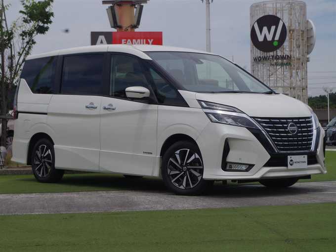 新着情報“セレナハイウェイスターV”2020年式ブリリアントホワイトパール入荷しました！