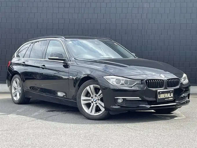 新着情報“３シリーズ320dツーリング ラグジュアリー”2014年式黒入荷しました！