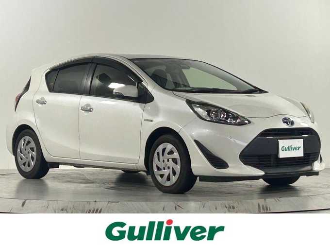 新着情報“アクアSスタイルブラック”2019年式ホワイトパールクリスタルシャイン入荷しました！