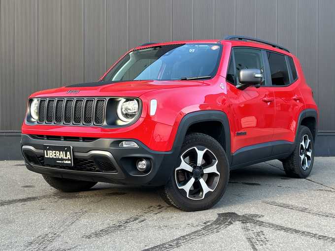 新着情報“ジープ・レネゲードトレイルホーク”2020年式赤入荷しました！