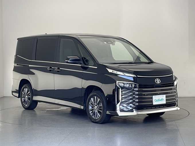 新着情報“ヴォクシーS－Z”2023年式アティチュードブラックマイカ入荷しました！