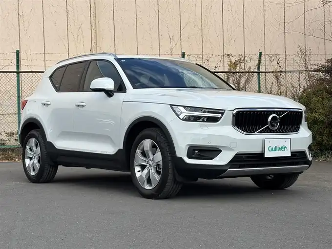 新着情報“ＸＣ４０T4 AWD インスクリプション”2020年式パール入荷しました！