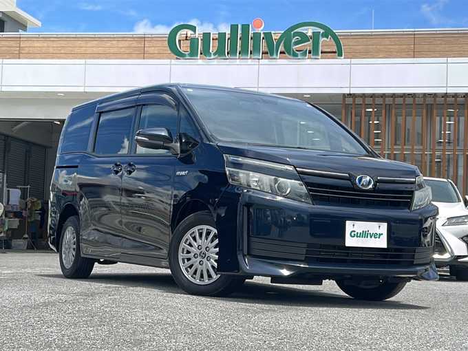 新着情報“ヴォクシーハイブリッドX”2014年式ブラッキッシュアゲハガラスフレーク入荷しました！