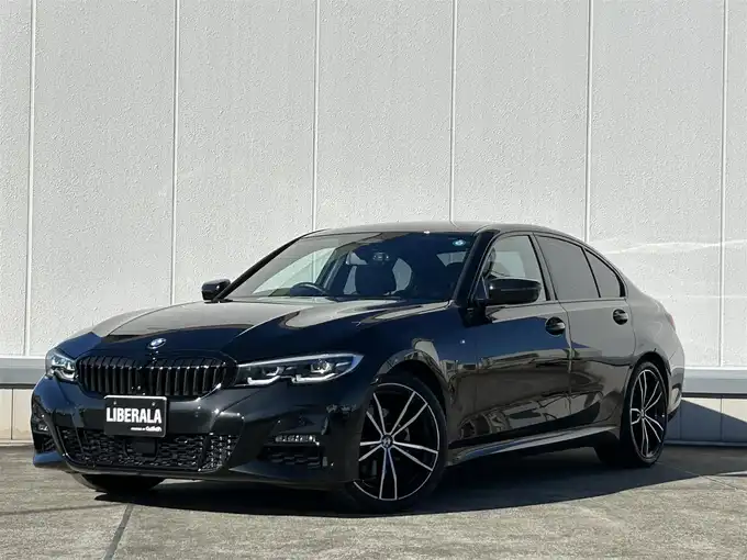 新着情報“３シリーズ320d xDrive Mスポーツ”2019年式サファイアブラックP入荷しました！