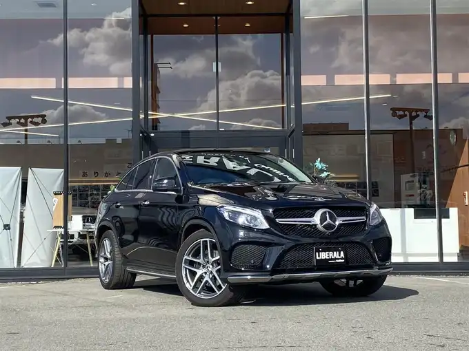 新着情報“ＧＬＥGLE350d 4マチック クーペスポーツ”2018年式オブシディアンブラック入荷しました！