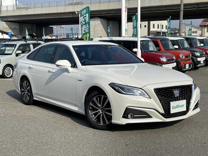 新着情報“クラウンハイブリッドS Cパッケージ”2020年式ホワイトパールクリスタルシャイン入荷しました！