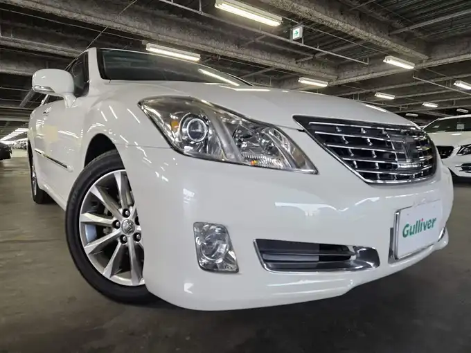 新着情報“クラウン3．0ロイヤルサルーン アニバーサリーエディション”2009年式ホワイトパールクリスタルシャイン入荷しました！