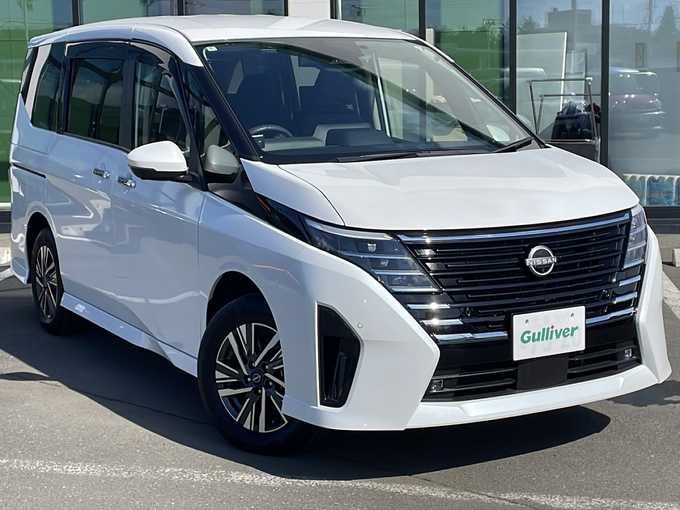 新着情報“セレナハイウェイスターV”2024年式プリズムホワイト入荷しました！