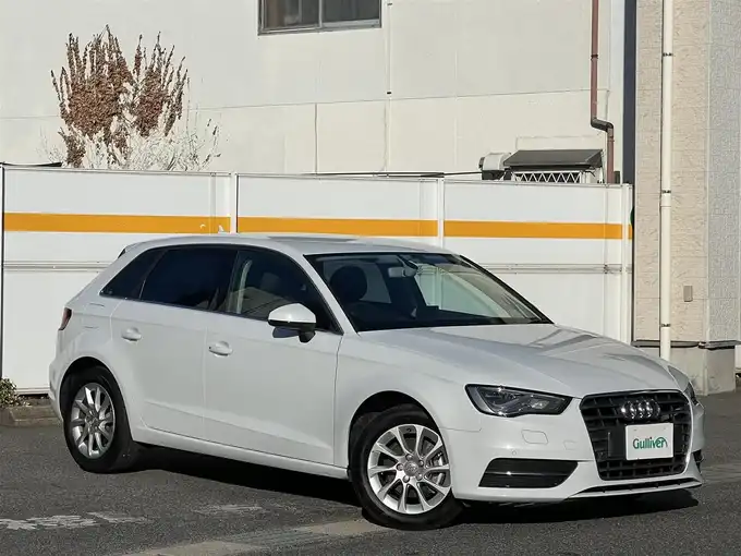 新着情報“Ａ３スポーツバック1．4TFSI”2016年式白入荷しました！