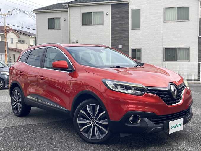 新着情報“カジャーインテンス”2019年式赤入荷しました！