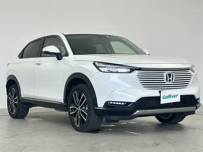 新着情報“ヴェゼルe:HEV Z”2021年式プラチナホワイトパール入荷しました！