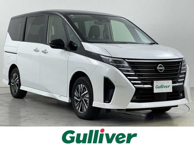 新着情報“セレナe－4ORCE ハイウェイスターV”2025年式白Ⅱ入荷しました！