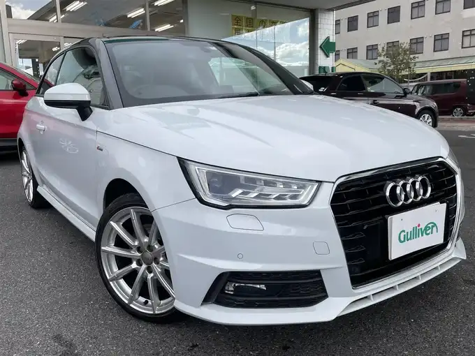 新着情報“Ａ１1.4TFSI シリンダーオンデマンドSライン”2015年式グレイシアホワイトメタリック入荷しました！