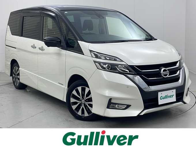 新着情報“セレナハイウェイスター VセレクションⅡ”2018年式ブリリアントホワイトパール 2トーン入荷しました！