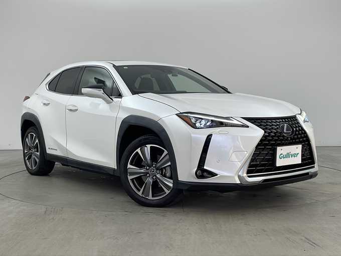 新着情報“ＵＸUX300e バージョンL”2021年式ソニッククォーツ入荷しました！