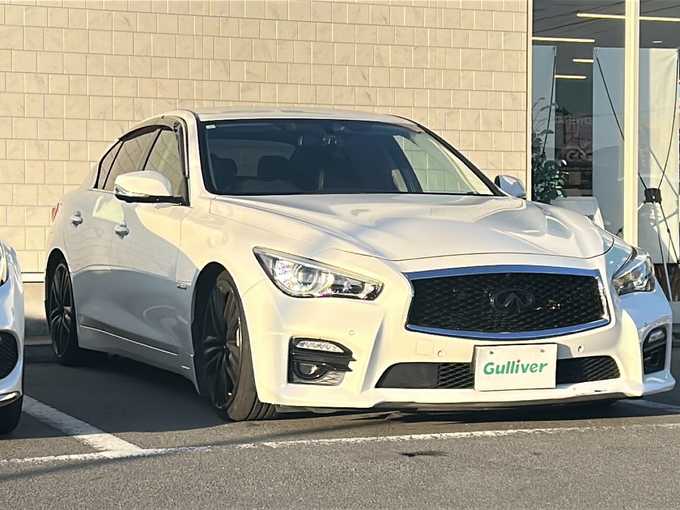 新着情報“スカイライン350GT ハイブリッド タイプSP”2015年式パール入荷しました！