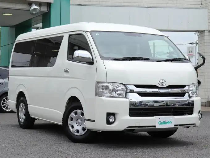新着情報“ハイエースワゴンGL”2020年式白入荷しました！