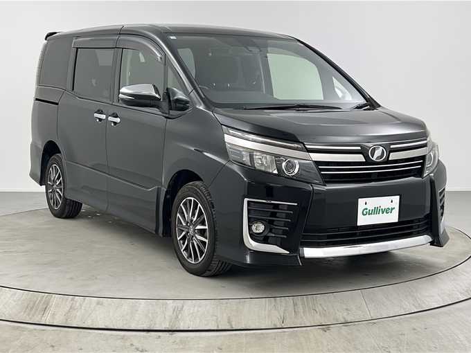 新着情報“ヴォクシーZS 煌Ⅱ”2016年式ブラック入荷しました！