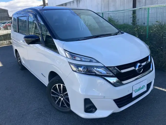 新着情報“セレナX Vセレクション”2018年式ブリリアントホワイトパール 2トーン入荷しました！