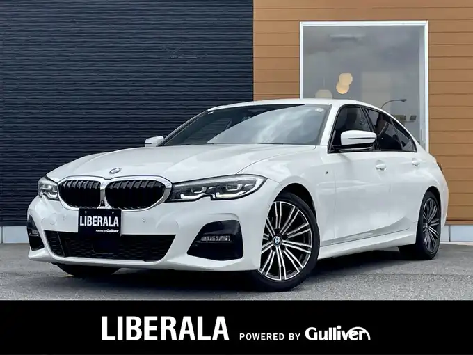 新着情報“３シリーズ320i Mスポーツ”2019年式アルピンホワイトⅢ入荷しました！