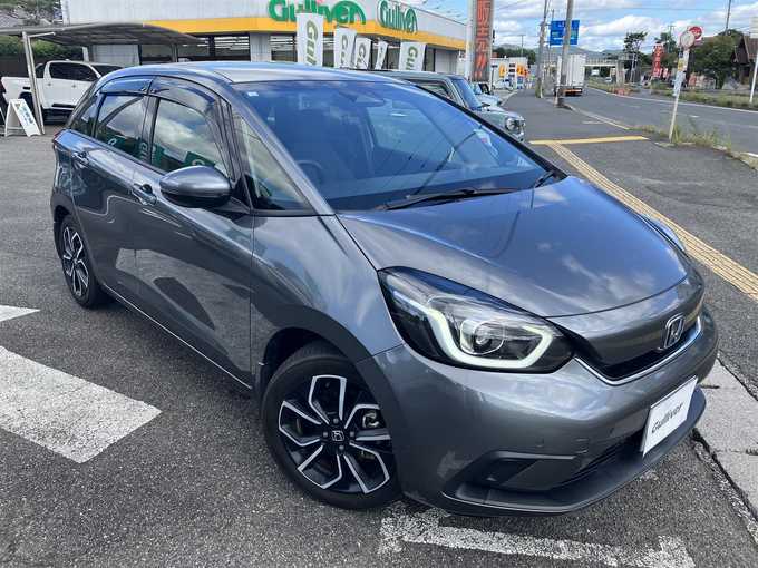 新着情報“フィットe:HEVホーム”2020年式シャイニンググレーM入荷しました！