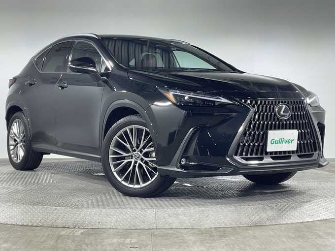 新着情報“ＮＸNX350h バージョンL”2023年式グラファイトブラックガラスフレーク入荷しました！