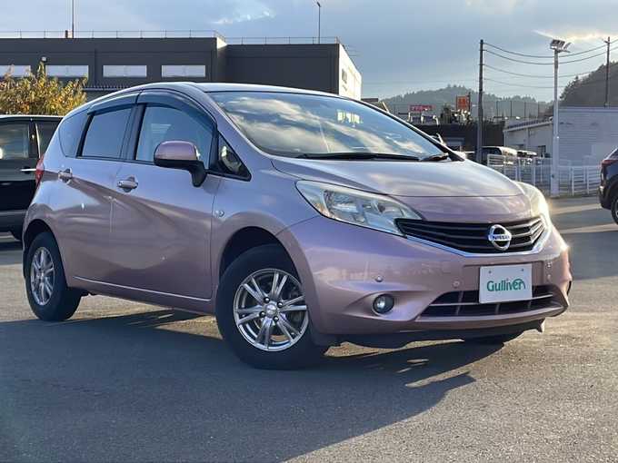 新着情報“ノートX FOUR エマージェンシーブレーキパッケージ”2014年式ピンク入荷しました！