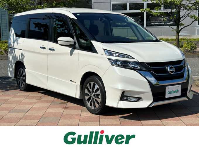 新着情報“セレナハイウェイスター”2016年式ブリリアントホワイトパール入荷しました！