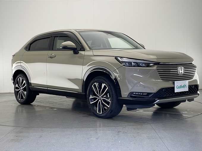 新着情報“ヴェゼルe:HEV Z”2021年式サンドカーキパール入荷しました！