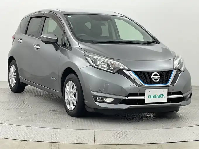 新着情報“ノートe－パワー メダリスト”2016年式ダークメタルグレー入荷しました！