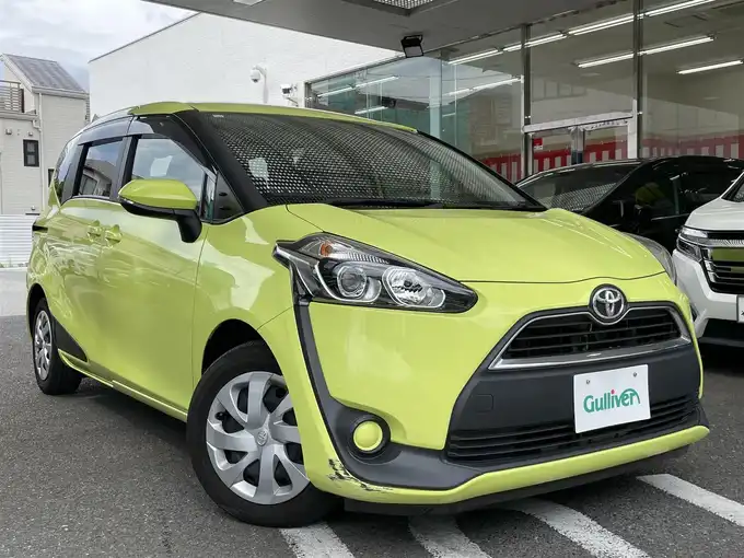 新着情報“シエンタX”2016年式エアーイエロー入荷しました！