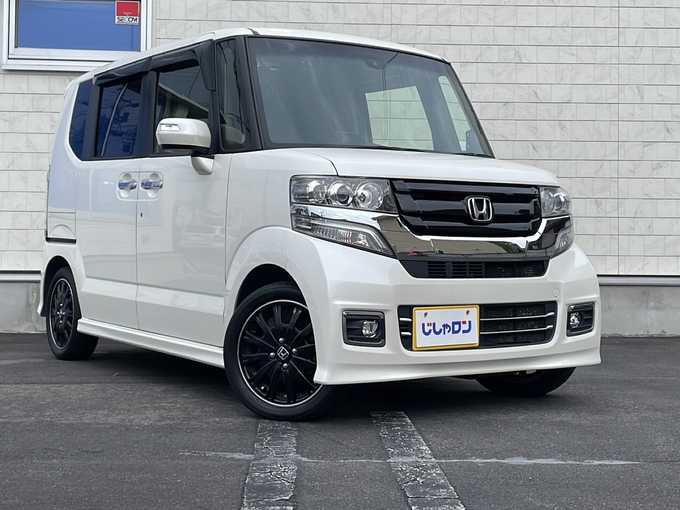 新着情報“Ｎ－ＢＯＸカスタムG特別仕様車ターボSSブラックスタイルパッケージ”2016年式プレミアムホワイトパールⅡ入荷しました！