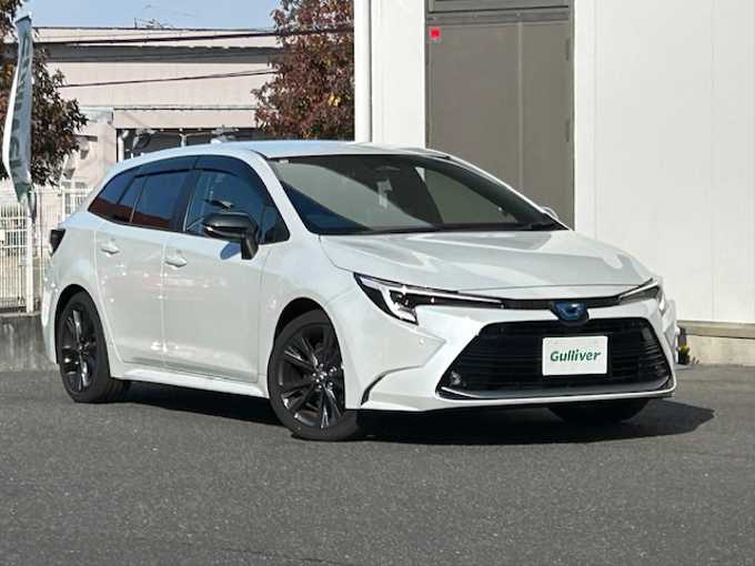 新着情報“カローラツーリングハイブリッド ダブルバイビー”2024年式プラチナホワイトパールマイカ入荷しました！
