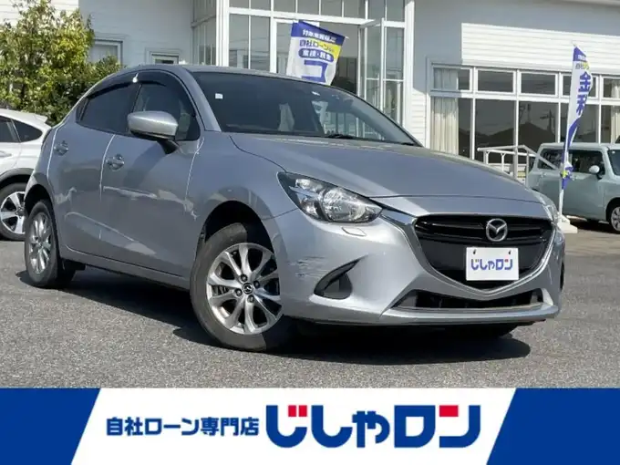 新着情報“デミオXD”2017年式ソニックシルバーM入荷しました！