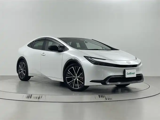 新着情報“プリウスZ”2023年式プラチナホワイトパールマイカ入荷しました！