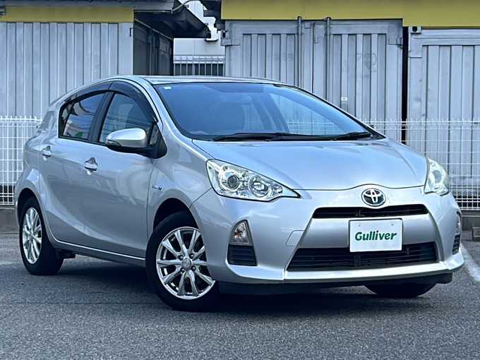 新着情報“アクアGブラックソフトレザーセレクション”2014年式シルバーM入荷しました！