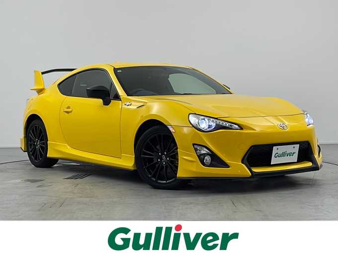 新着情報“８６GTイエローリミテッド エアロパッケージ”2015年式黄入荷しました！