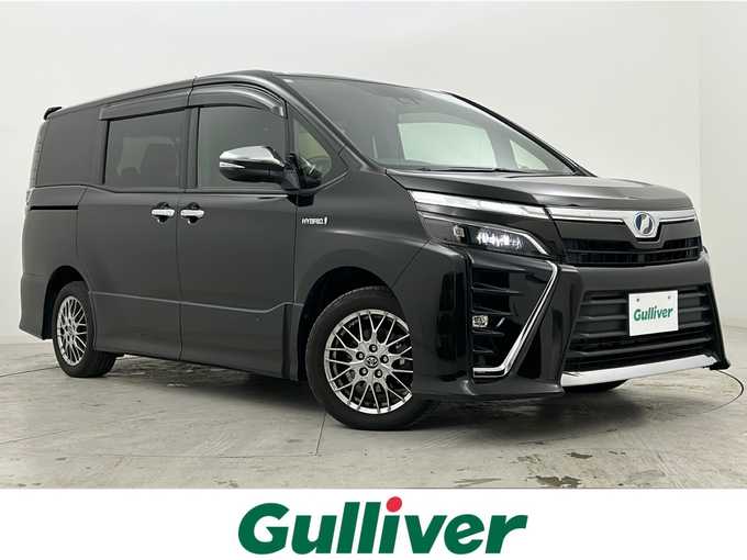 新着情報“ヴォクシーハイブリッドZS 煌”2018年式イナズマスパーキングブラックガラスフレーク入荷しました！